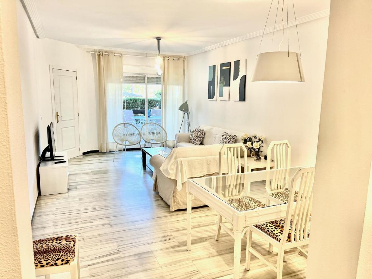 Puerto Banus With Private Garden Apartemen